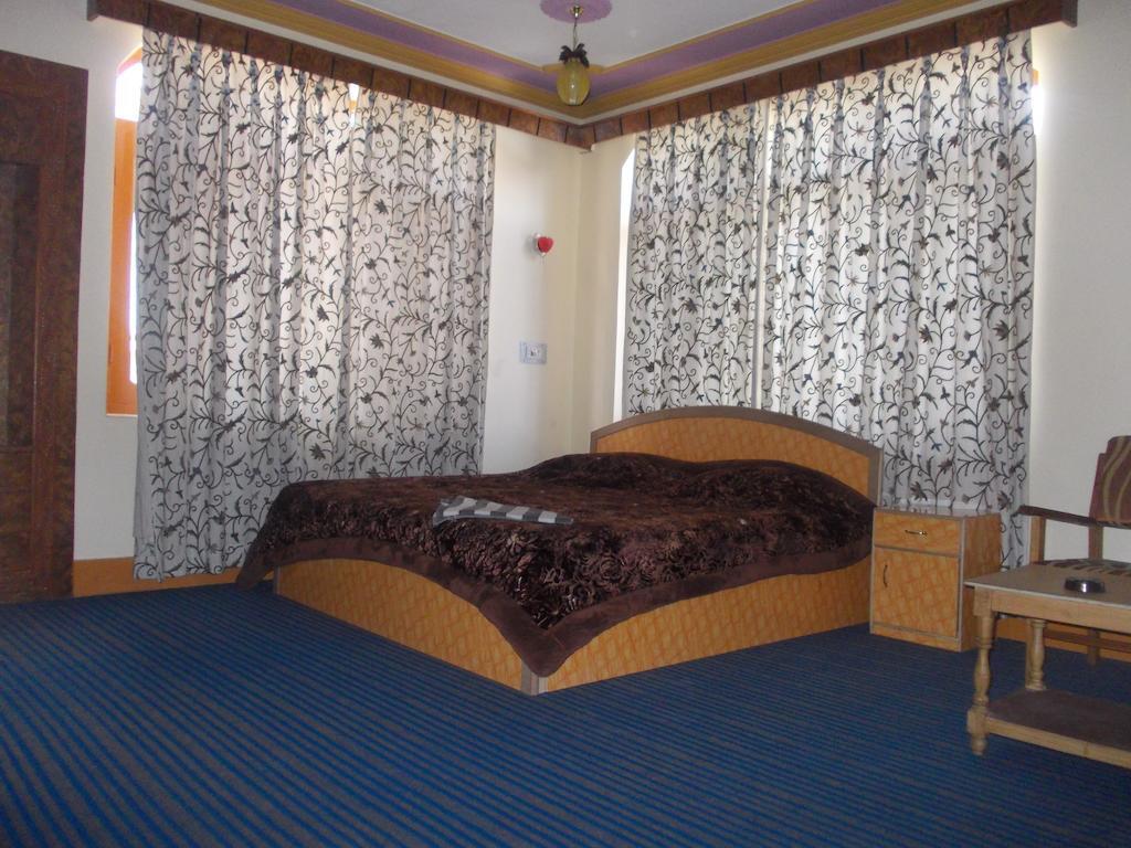 Hotel Grand City Srinagar  Luaran gambar