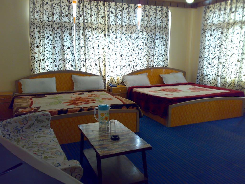 Hotel Grand City Srinagar  Luaran gambar