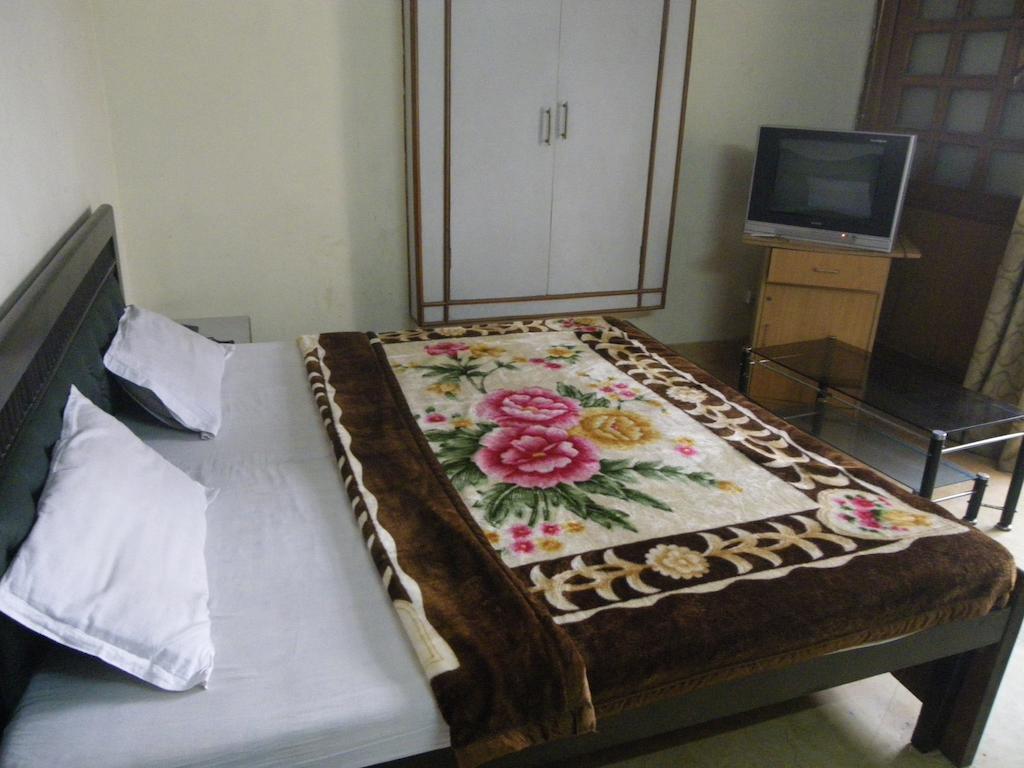 Hotel Grand City Srinagar  Luaran gambar