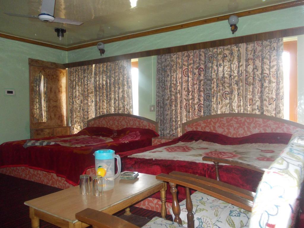 Hotel Grand City Srinagar  Luaran gambar